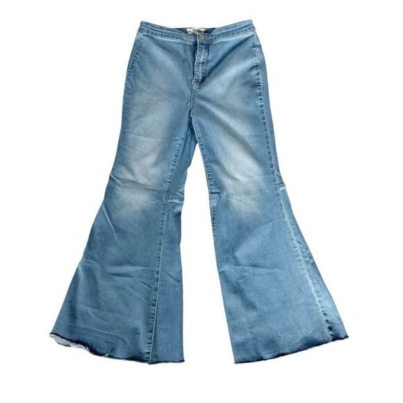 We The Free People Women's Sz 29 Just Float On Flare Bell Bottom Raw Hem Jeans - Picture 1 of 9